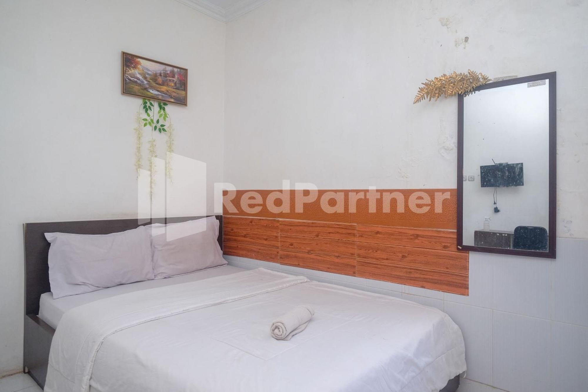 OYO 745 Griya Jasmine Syariah Otel Maguwo Dış mekan fotoğraf